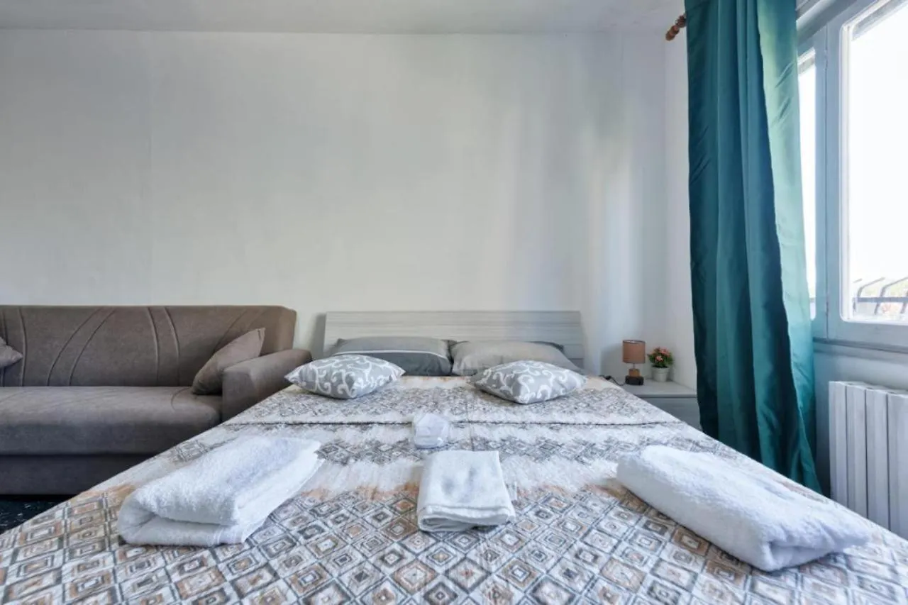 Gasthuis Venice H&S Apt Private Room With Ac Mestre Italië